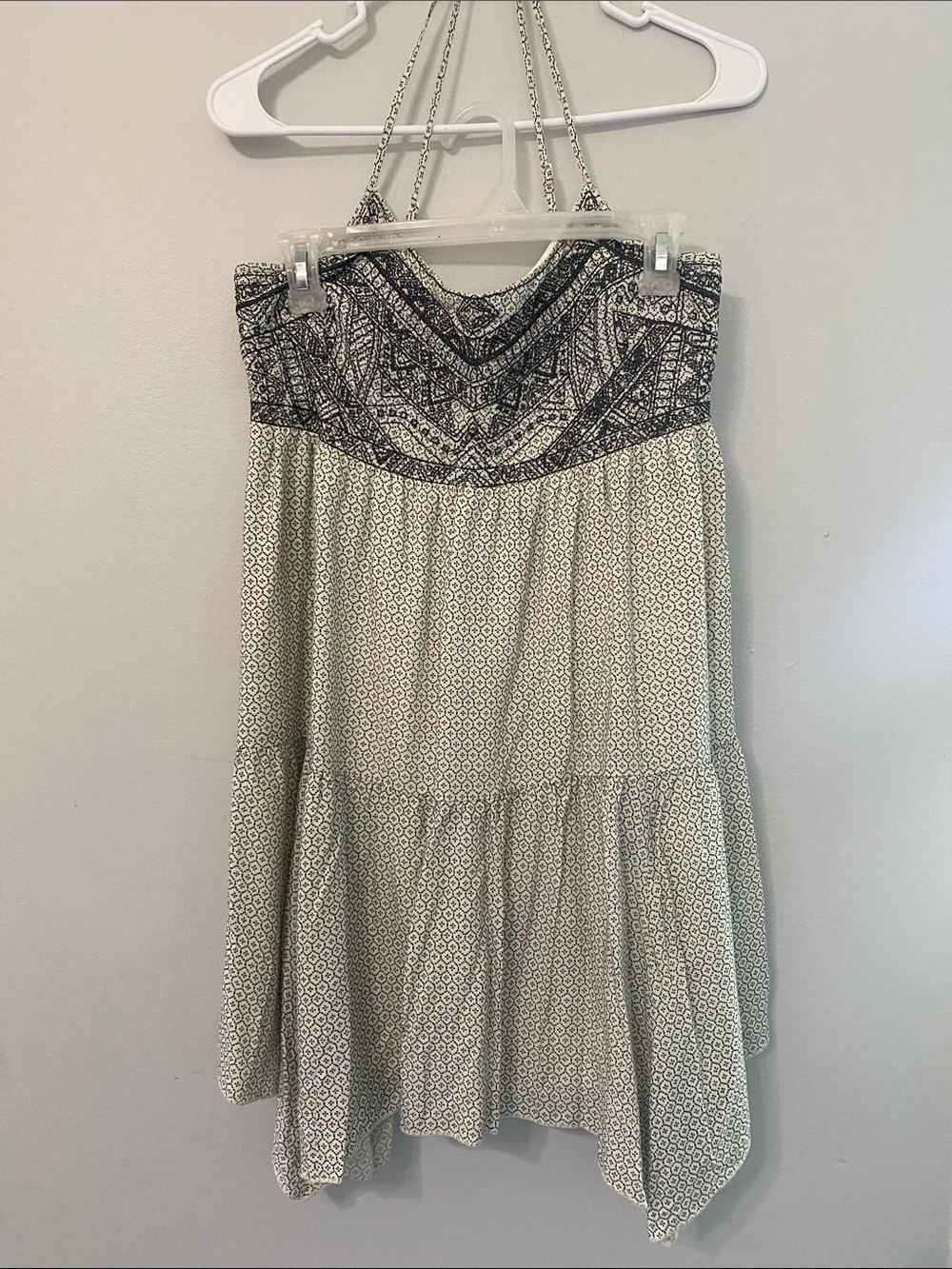 🌞 4/$20 American Eagle Outfitters Black and Cream Boho Printed Mini Dress M